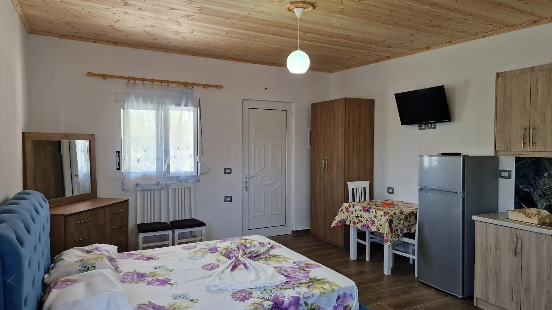 Seaside Ksamil Apartment